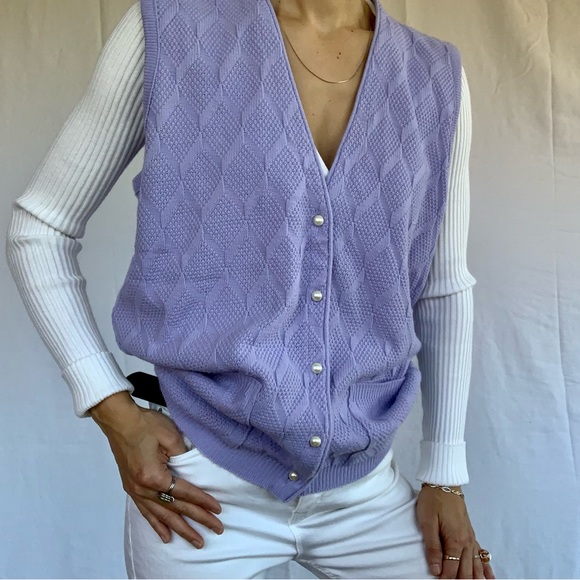 SOLD ❌ Knitted vest vintage pearl buttons size M light purple - Picture 16 of 16